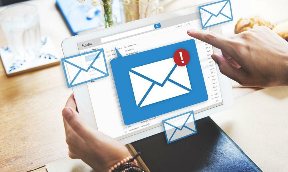 Benefits-and-Challenges-of-Using-Interactive-Elements-in-Email-Marketing